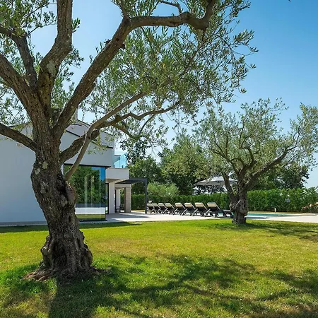 Holiday home Silvia *