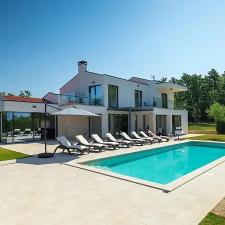 Silvia Holiday home Porec
